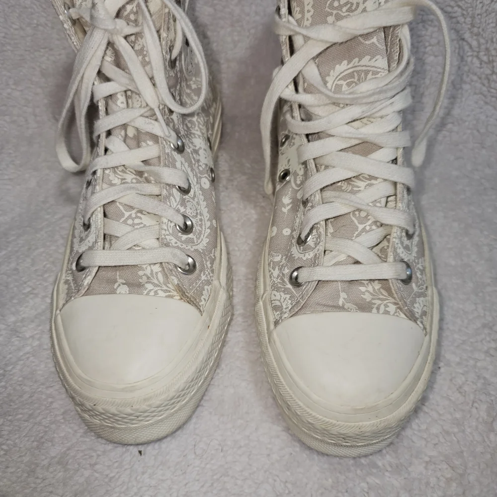 Converse questions leave